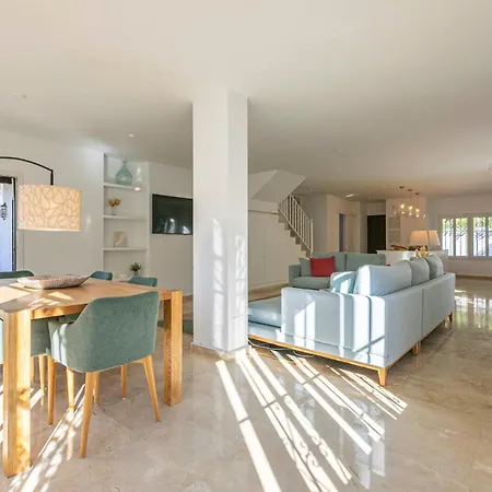 Lejlighed El Estilo Andaluz A Pie De Playa Estepona